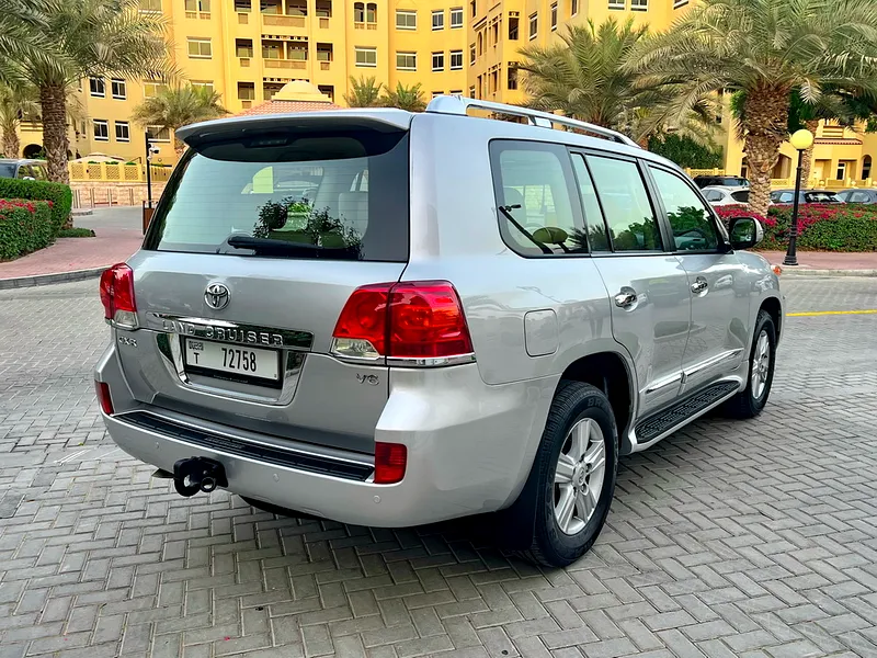 تويوتا لاند كروزر 2013