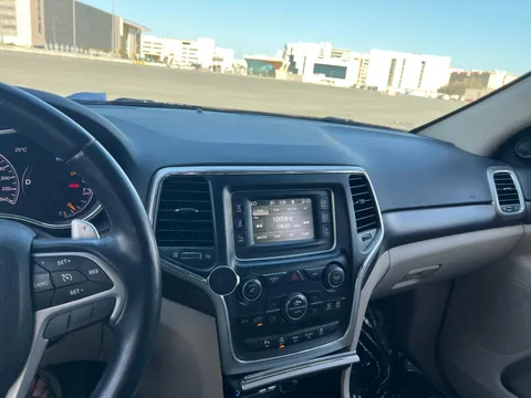Discover undefined undefined Exterior Interior Images.Find all aspects and details of cars.