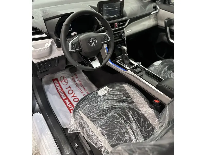 Toyota VELOZ 2024