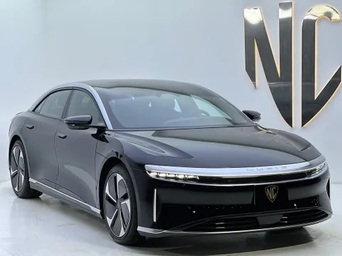 New Lucid Air Touring AWD 2024