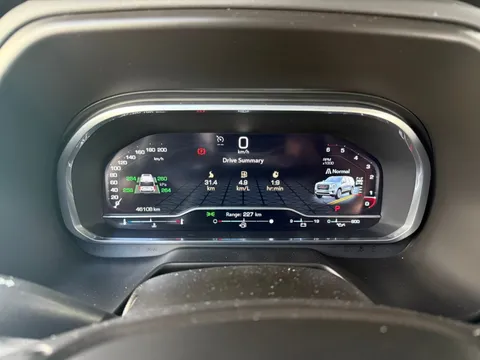 Discover undefined undefined Exterior Interior Images.Find all aspects and details of cars.