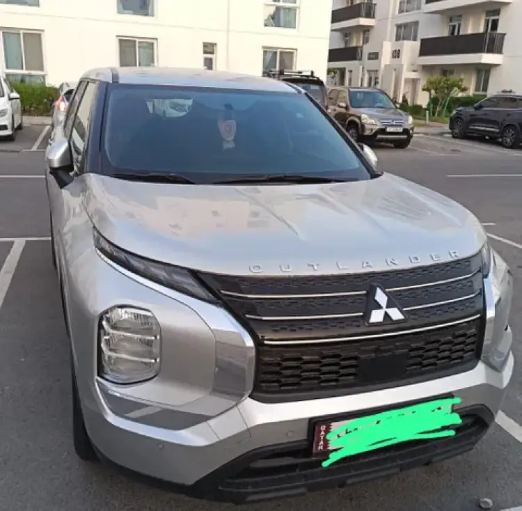 mitsubishi mitsubishi-outlander image Mitsubishi Outlander 2.4L GLX (5-Seater) 2024