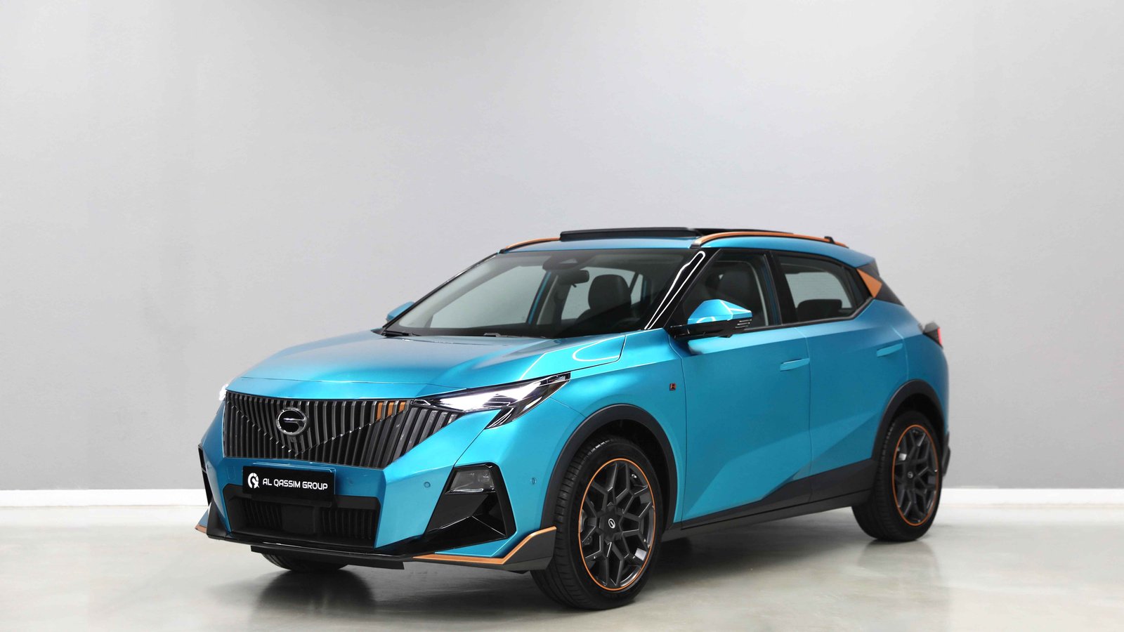 Discover undefined undefined Exterior Interior Images.Find all aspects and details of cars.