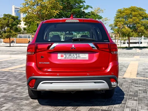 Discover undefined undefined Exterior Interior Images.Find all aspects and details of cars.