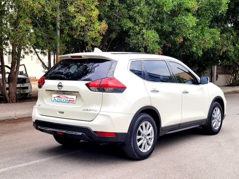 Discover undefined undefined Exterior Interior Images.Find all aspects and details of cars.