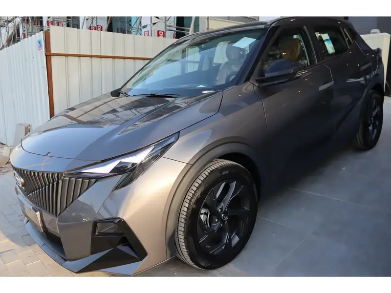 Discover undefined undefined Exterior Interior Images.Find all aspects and details of cars.