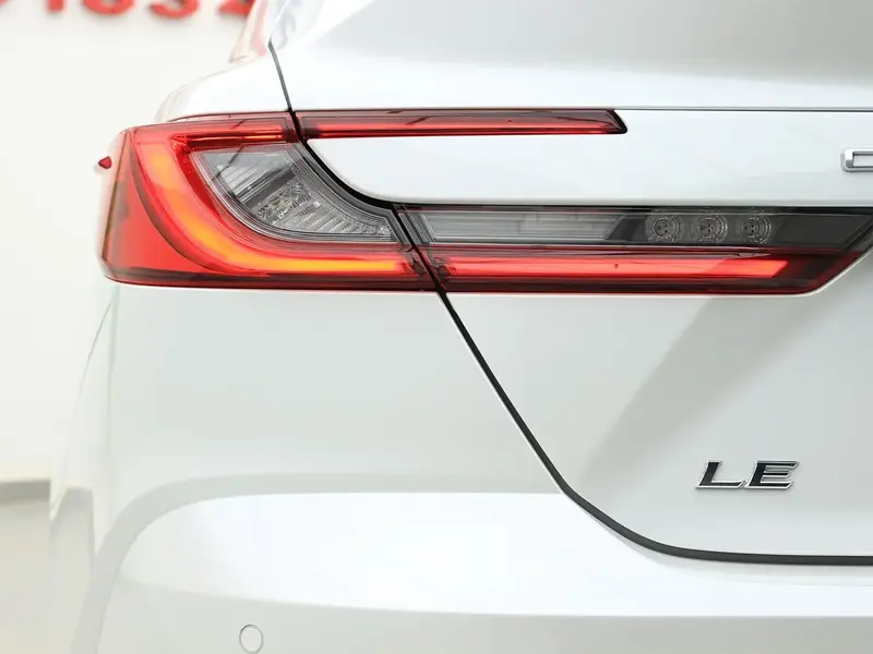 Toyota Camry 2025