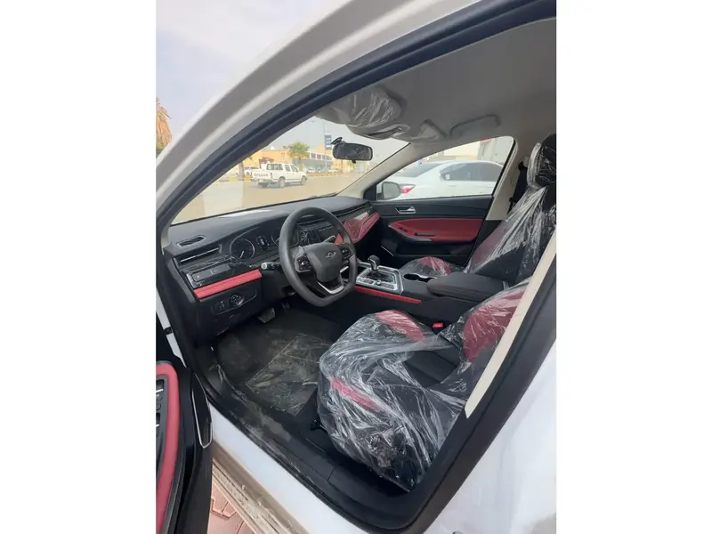 Discover undefined undefined Exterior Interior Images.Find all aspects and details of cars.