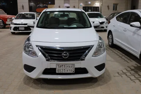 Nissan Sunny 2019