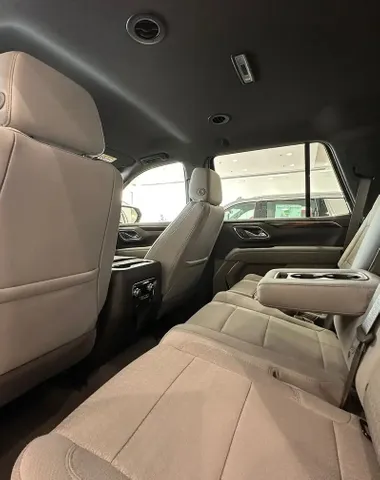 New GMC Yukon SLE 2024
