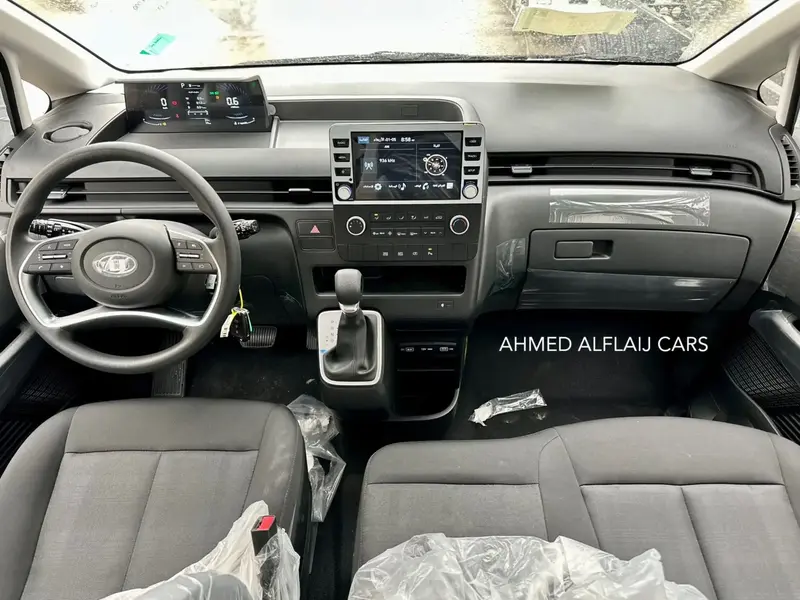 Hyundai Staria 2025