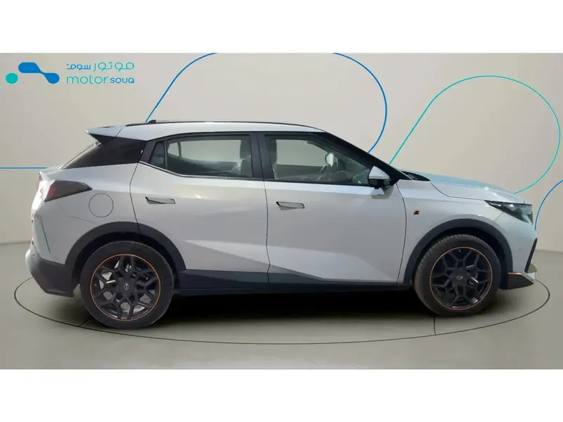 Discover undefined undefined Exterior Interior Images.Find all aspects and details of cars.