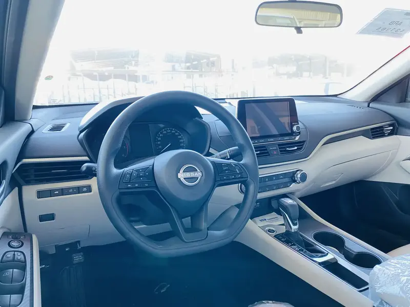 Nissan Altima 2024