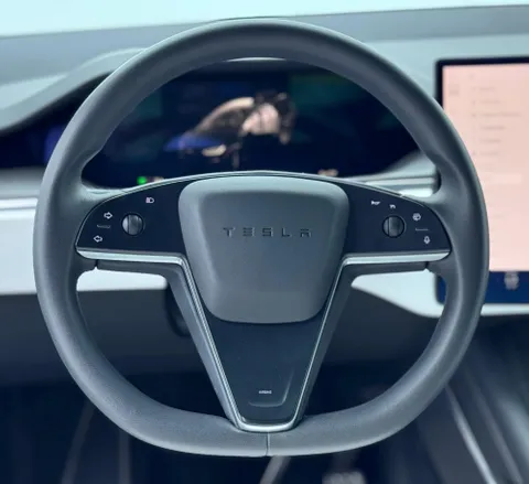Tesla Model X Plaid AWD 2023