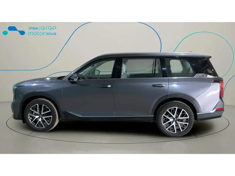 Discover undefined undefined Exterior Interior Images.Find all aspects and details of cars.