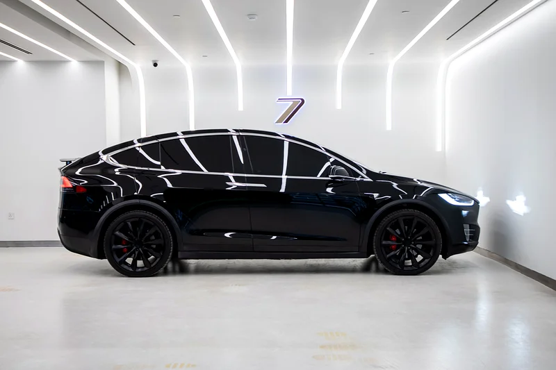 Tesla Model X 2019