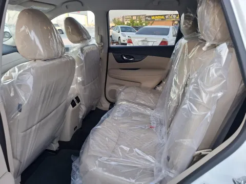 Nissan Rogue 2020
