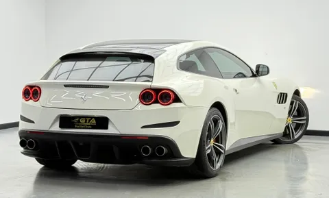 Ferrari GTC4Lusso 6.3L V12 2018