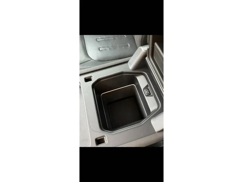Discover undefined undefined Exterior Interior Images.Find all aspects and details of cars.