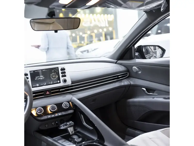 Hyundai Elantra 2025