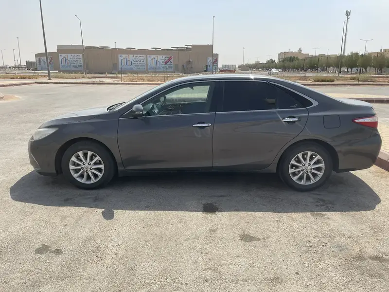 Toyota Camry 2017
