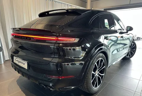 New Porsche Cayenne GTS 2025