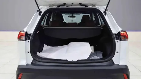 Discover undefined undefined Exterior Interior Images.Find all aspects and details of cars.