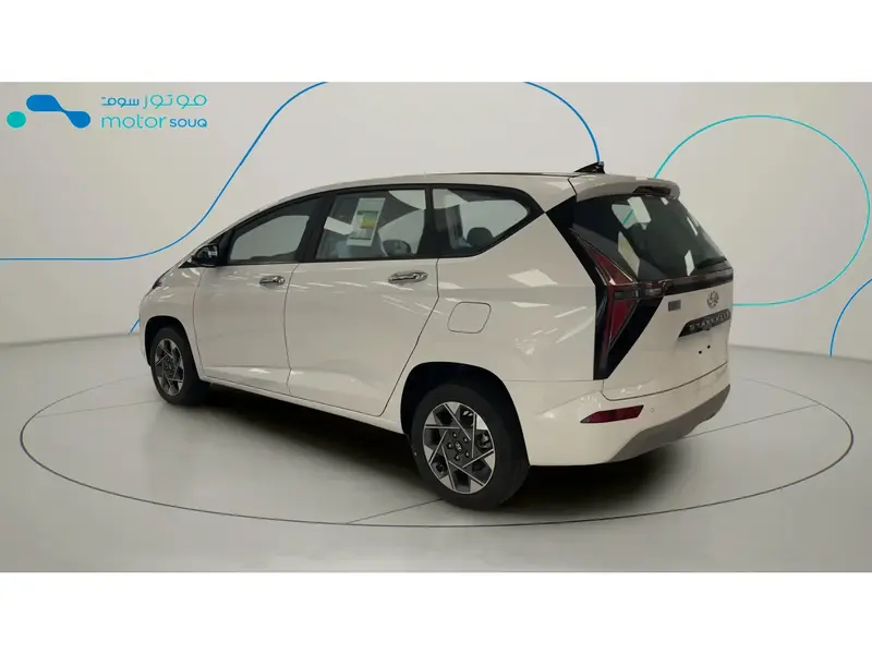 Discover undefined undefined Exterior Interior Images.Find all aspects and details of cars.