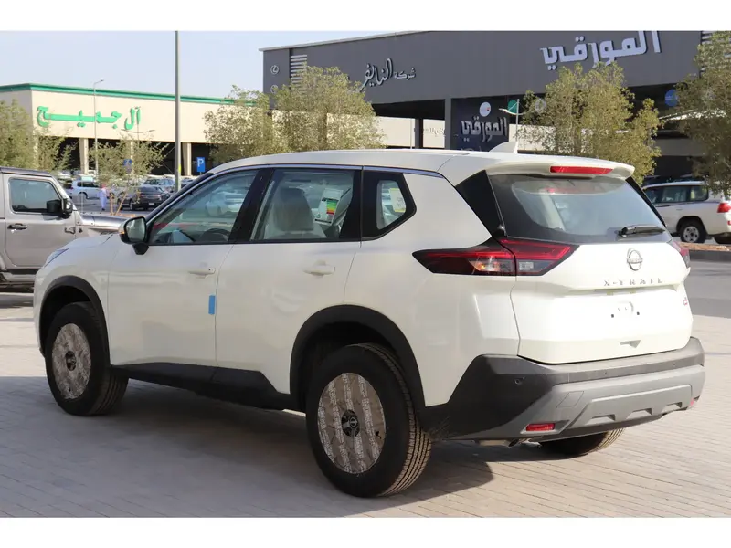 Discover undefined undefined Exterior Interior Images.Find all aspects and details of cars.