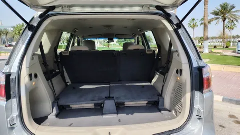 Discover undefined undefined Exterior Interior Images.Find all aspects and details of cars.