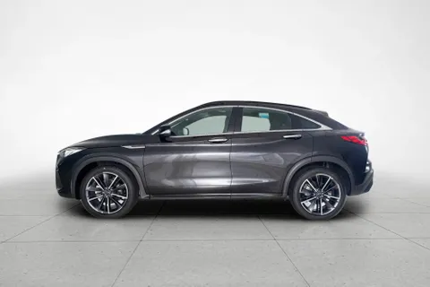 Discover undefined undefined Exterior Interior Images.Find all aspects and details of cars.