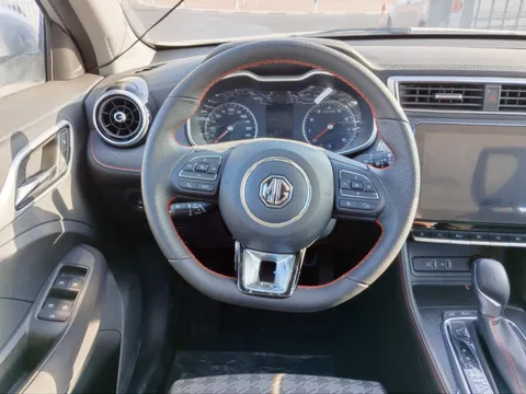 New MG ZS 1.5L COM 2025