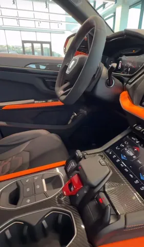 New Lamborghini Urus 4.0T V8 2025