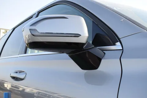Discover undefined undefined Exterior Interior Images.Find all aspects and details of cars.