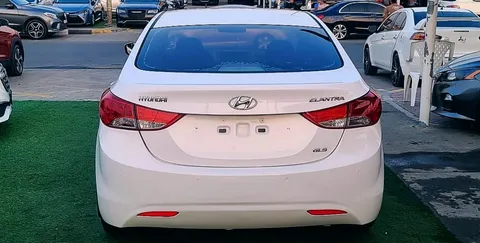 Hyundai Elantra 1.8L Top 2013