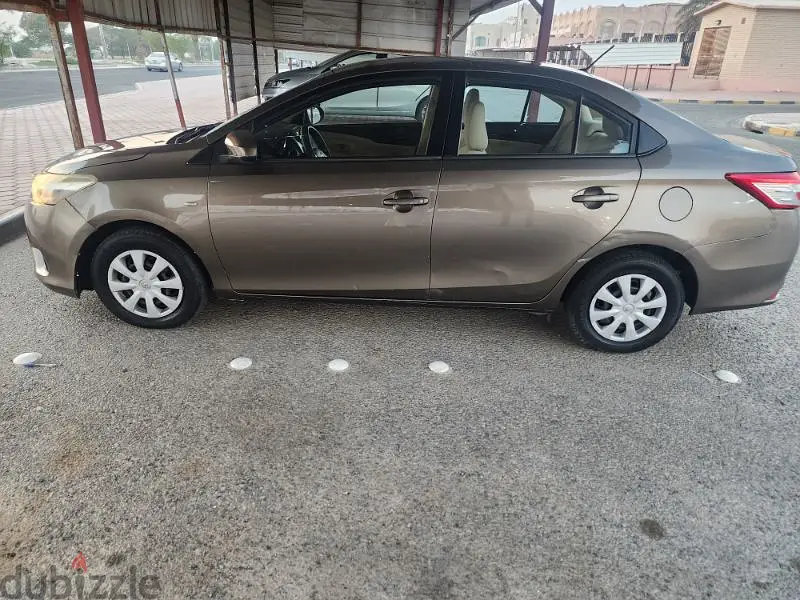 تويوتا يارس 2015