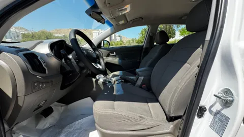 Discover undefined undefined Exterior Interior Images.Find all aspects and details of cars.