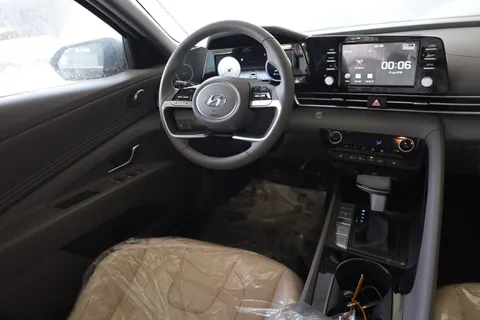 Discover undefined undefined Exterior Interior Images.Find all aspects and details of cars.