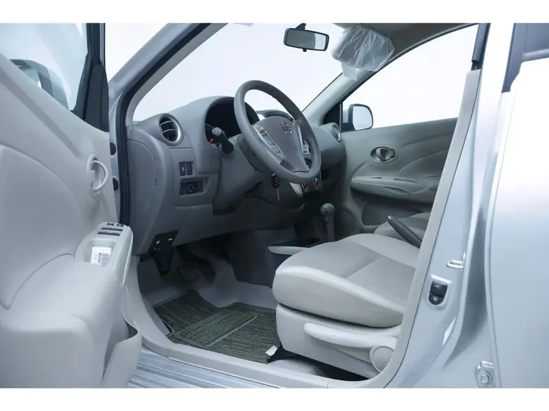Nissan Sunny 2024
