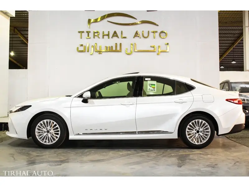 Toyota Camry 2025