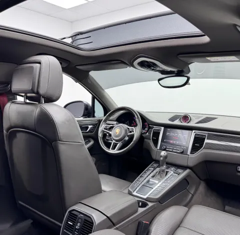 Porsche Macan GTS 2017