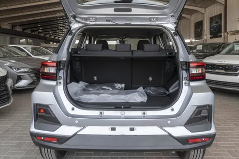 Discover undefined undefined Exterior Interior Images.Find all aspects and details of cars.