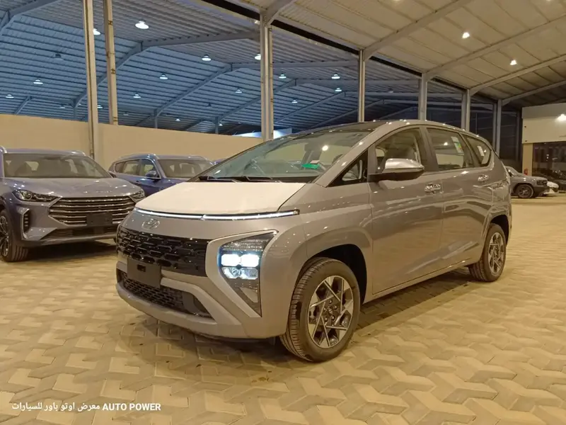 Discover undefined undefined Exterior Interior Images.Find all aspects and details of cars.