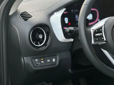 Discover undefined undefined Exterior Interior Images.Find all aspects and details of cars.