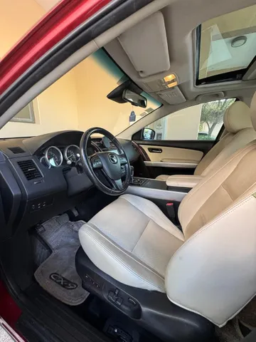 Discover undefined undefined Exterior Interior Images.Find all aspects and details of cars.