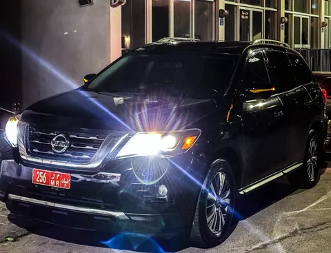 New Nissan Pathfinder 3.5L Midnight Edition (AWD) 2020