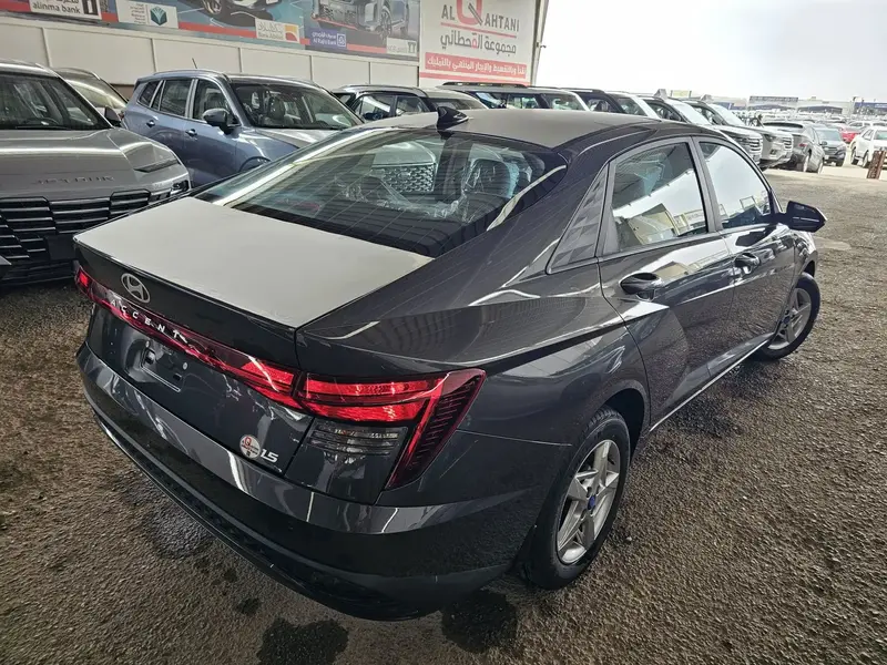 Discover undefined undefined Exterior Interior Images.Find all aspects and details of cars.