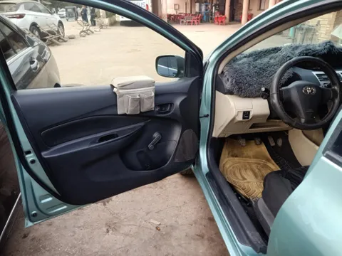 Discover undefined undefined Exterior Interior Images.Find all aspects and details of cars.