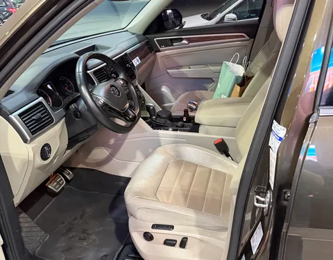 Volkswagen Teramont 3.6L R-Line AWD 2019