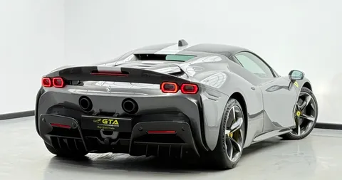 Ferrari SF90 Stradale 4.0T V8 Plug-in-Hybrid 2021
